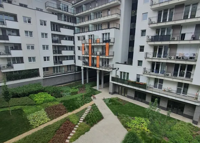Park West - Free Parking Budapest