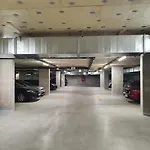 Park West - Free Parking דירה