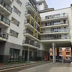 Park West - Free Parking דירה *