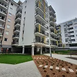 Park West - Free Parking דירה
