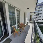 Park West - Free Parking דירה *